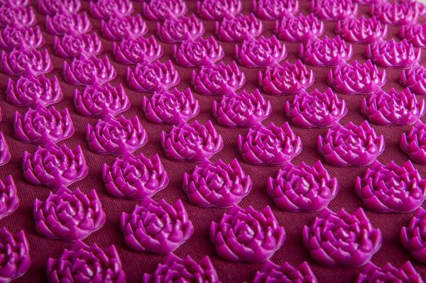 Akupressurmatte violett