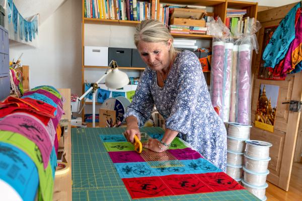 Gebetsfähnchen magenta/pink S