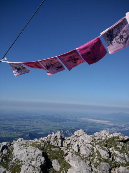 Gebetsfähnchen magenta/pink S