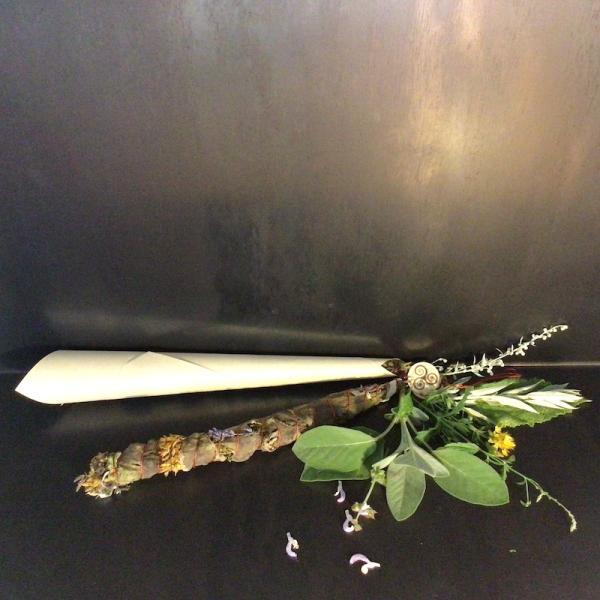 11 Kräuterbündel zu Litha